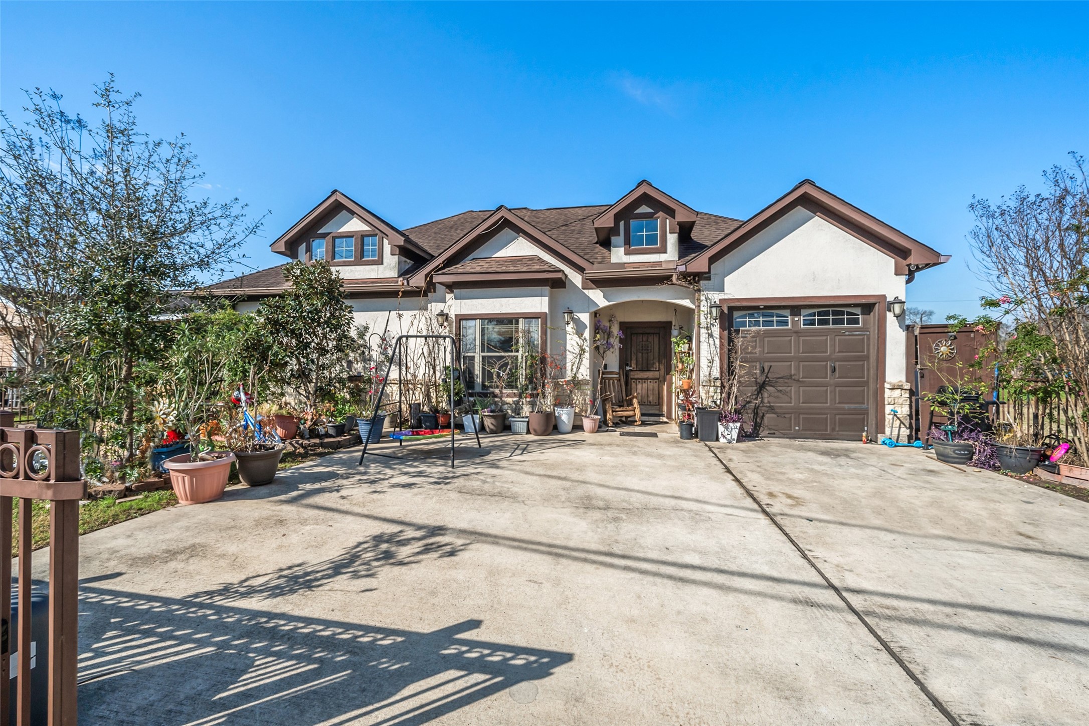 1508 Miami Road Pasadena, TX 77502 - Photo 3 of 34