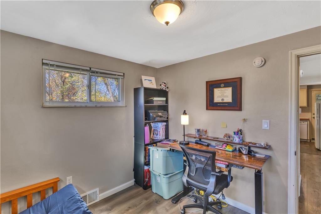 3779 Northern Pike Monroeville, PA 15146 - Photo 25 of 31 a workspace with furniture and window