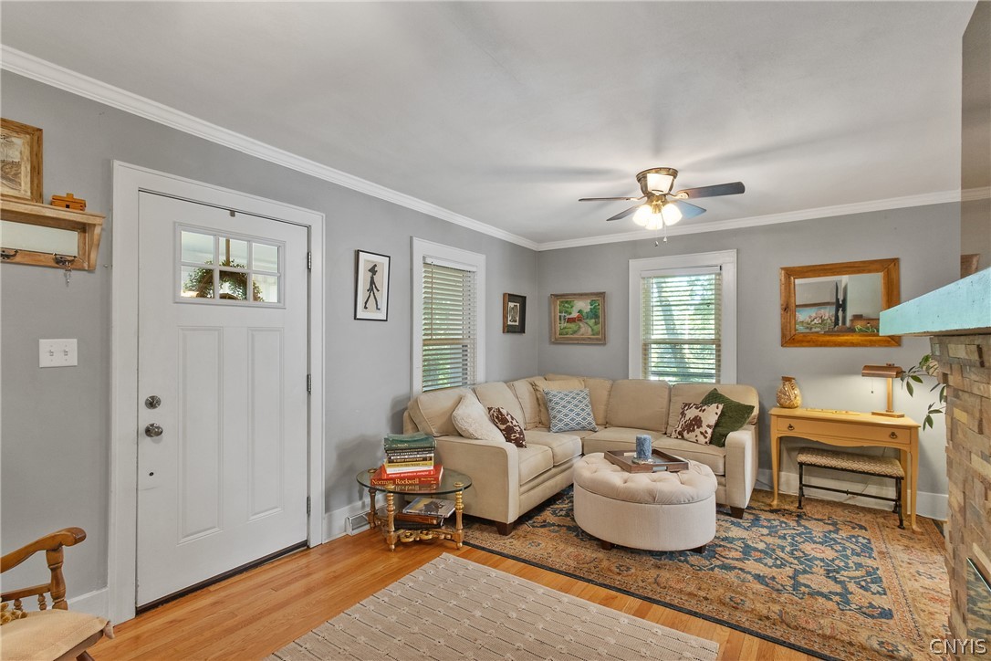 108 Huntington Road Syracuse, NY 13219 - Photo 5 of 39