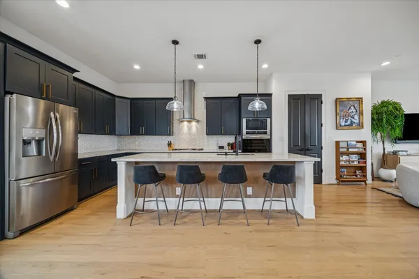 $550,000 | 1614 Sampson Street, Houston, TX 77003