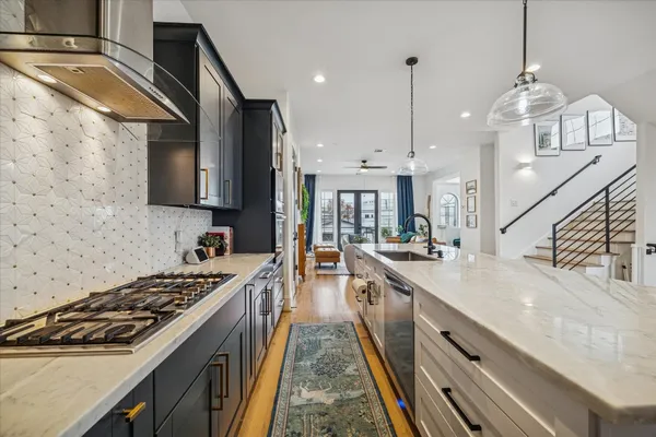 $550,000 | 1614 Sampson Street, Houston, TX 77003