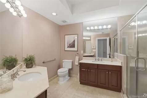$899,000 | 23 Mariners Walk, Oyster Bay, NY 11771