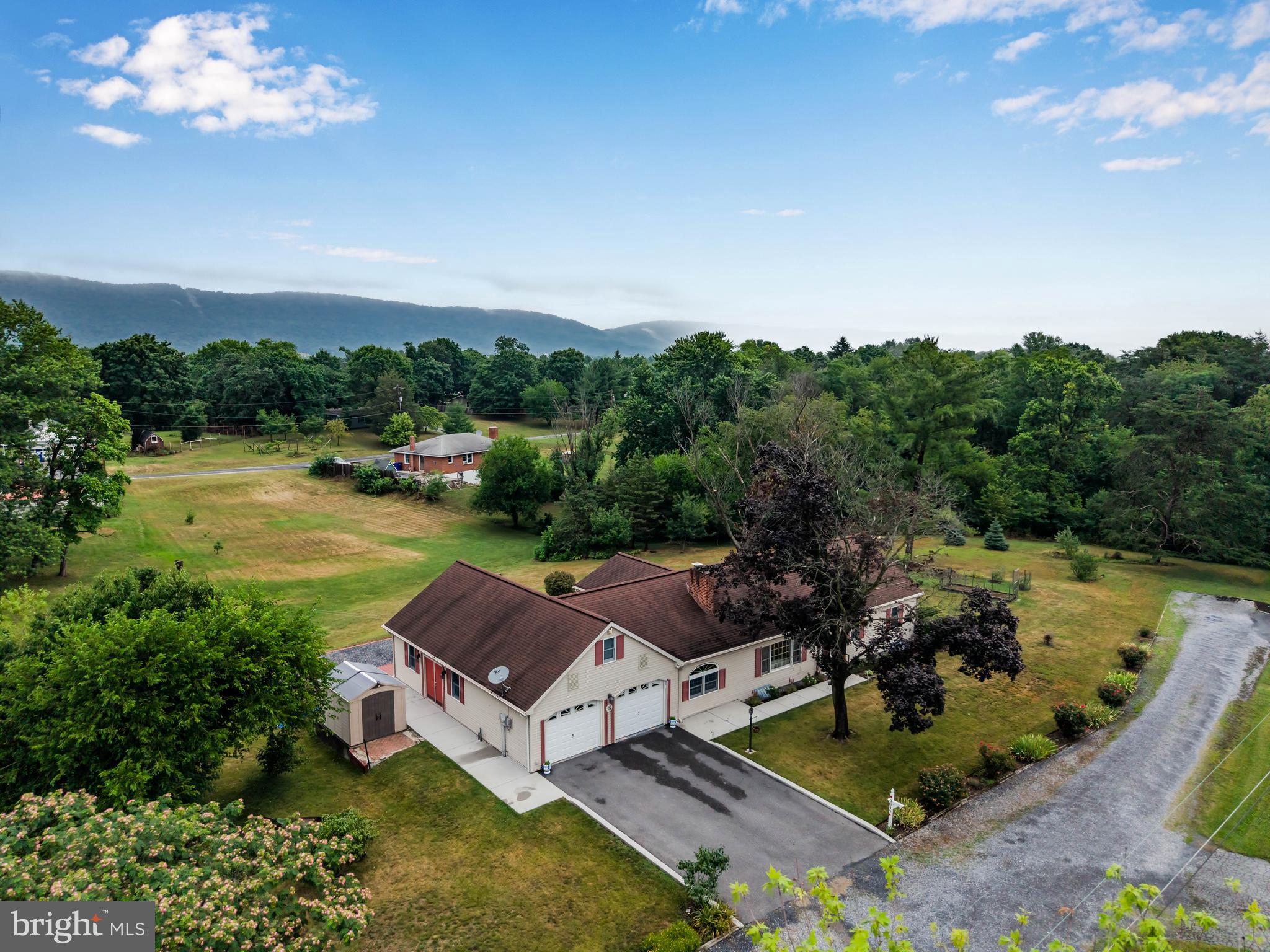 3049 Spring Road Carlisle, PA 17013 - Photo 4 of 60