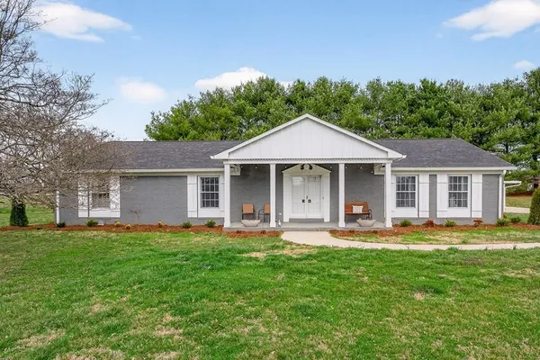 $649,900 | 212 Oakland Drive, Sparta, TN 38583