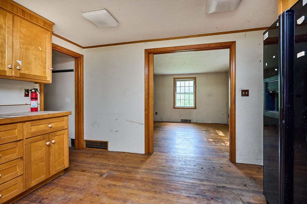 508 Granville Road Westfield, MA 01085 - Photo 8 of 26 Gallery Image 8