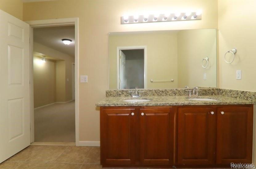 33 Oakbridge Drive Rochester, MI 48306 - Photo 45 of 74