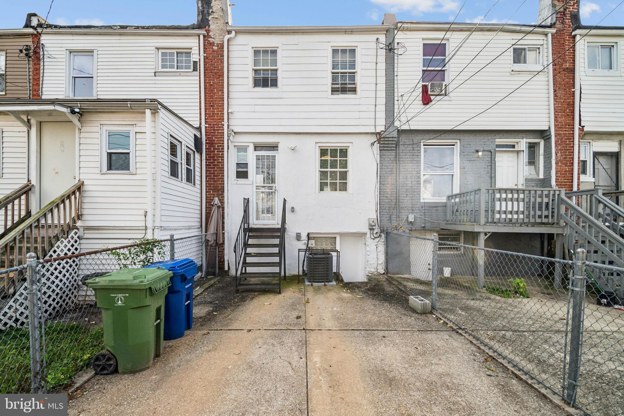3404 Lyndale Avenue Baltimore, MD 21213 - Photo 24 of 25 a view of a house with a backyard