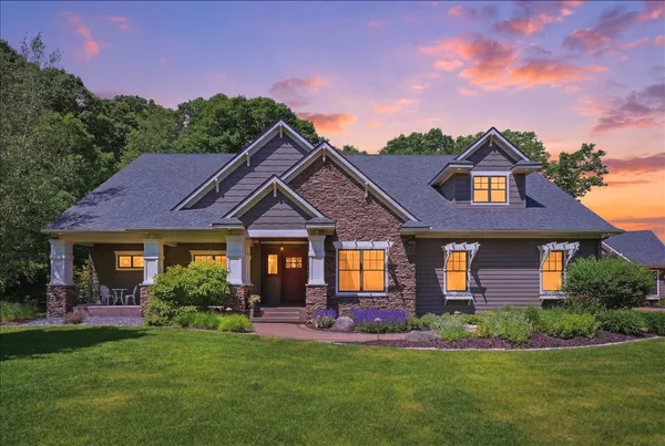 $944,900 | 1116 North Moonlight Drive, Altoona, WI 54720