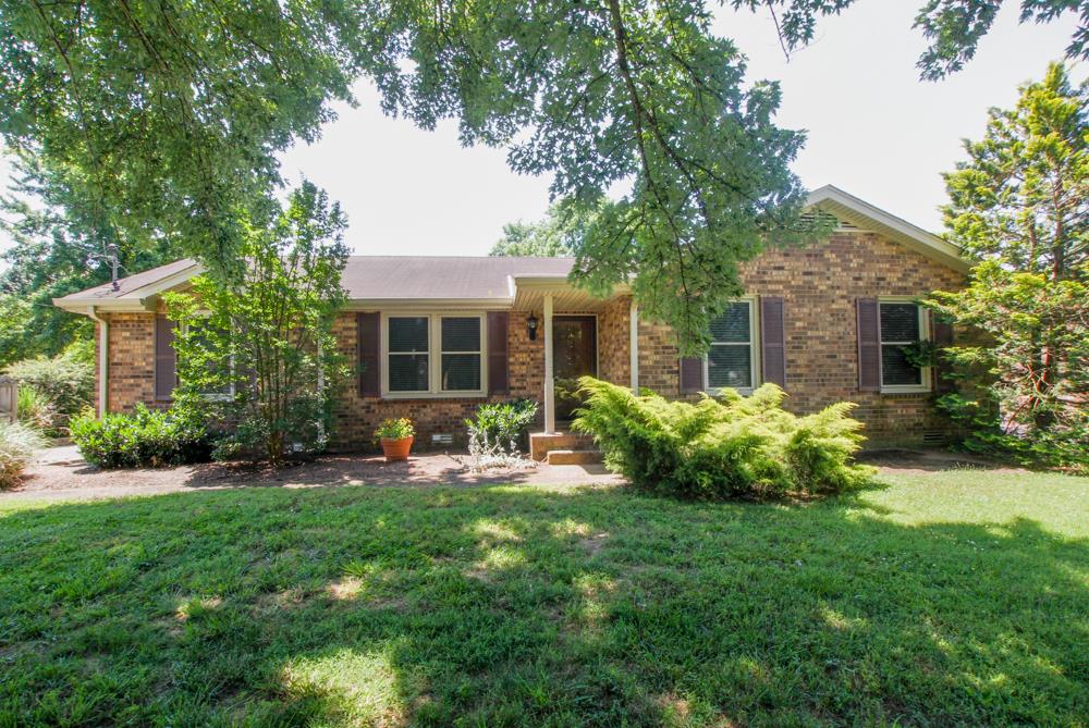 108 Grapevine Road Hendersonville, TN 37075 - Photo 1 of 30 Gallery Image 1