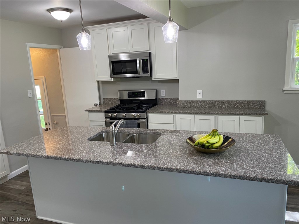 9605 Biddulph Road Cleveland, OH 44144 - Photo 6 of 24 Gallery Image 6