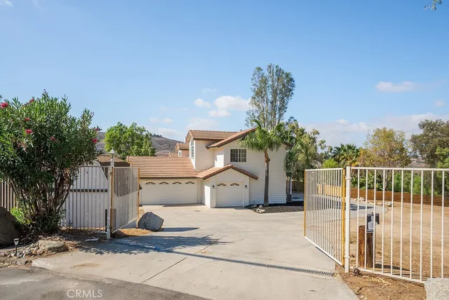 $1,049,000 | 15425 Brookview Court, Riverside, CA 92504