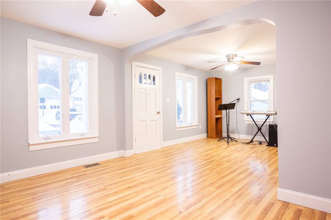 282 St Barnabe Street Woonsocket, RI 02895 - Photo 5 of 46