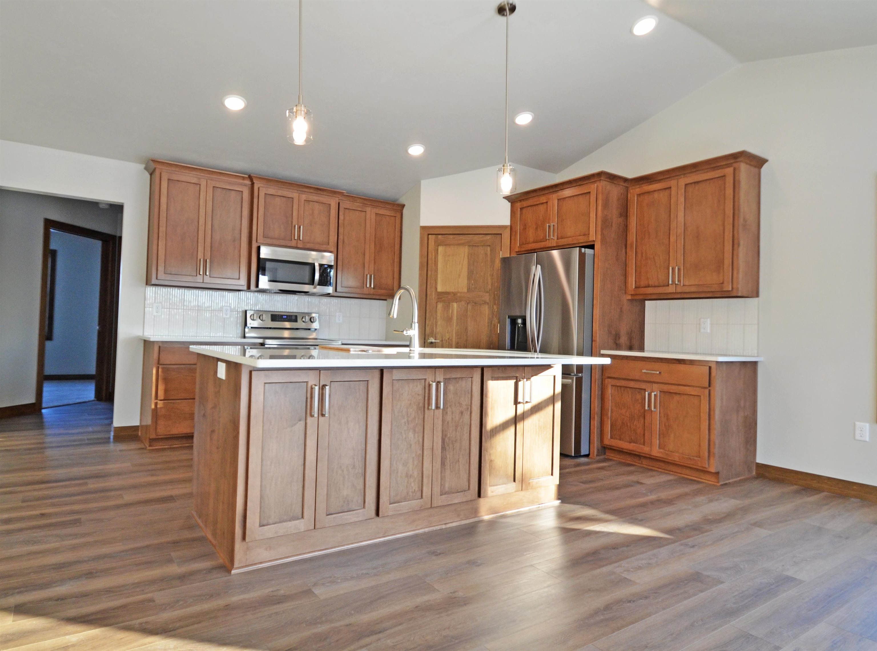 470 South Huron Road Green Bay, WI 54311 - Photo 5 of 27