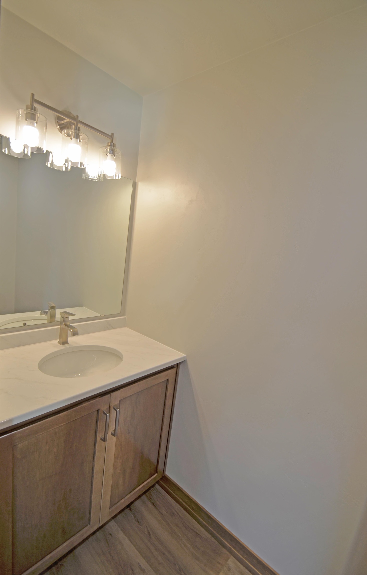 470 South Huron Road Green Bay, WI 54311 - Photo 10 of 27