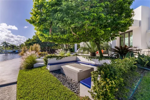 $4,995,000 | 2101 Northeast 20th Avenue, Wilton Manors, FL 33305