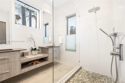 $4,995,000 | 2101 Northeast 20th Avenue, Wilton Manors, FL 33305