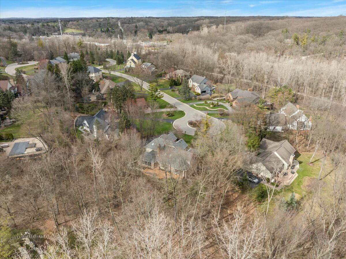 4770 Forest Ridge Court Rochester, MI 48306 - Photo 15 of 72 tempImage8jmqGV