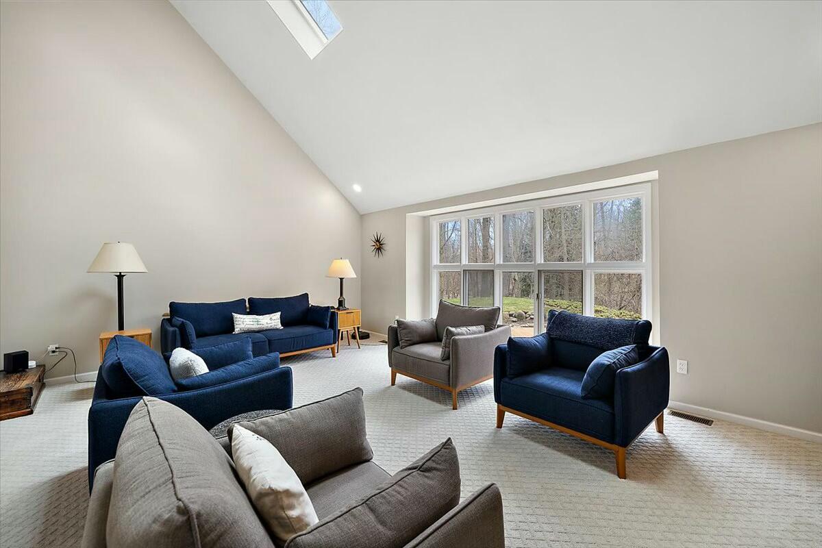 4770 Forest Ridge Court Rochester, MI 48306 - Photo 24 of 72 tempImageh5ae04