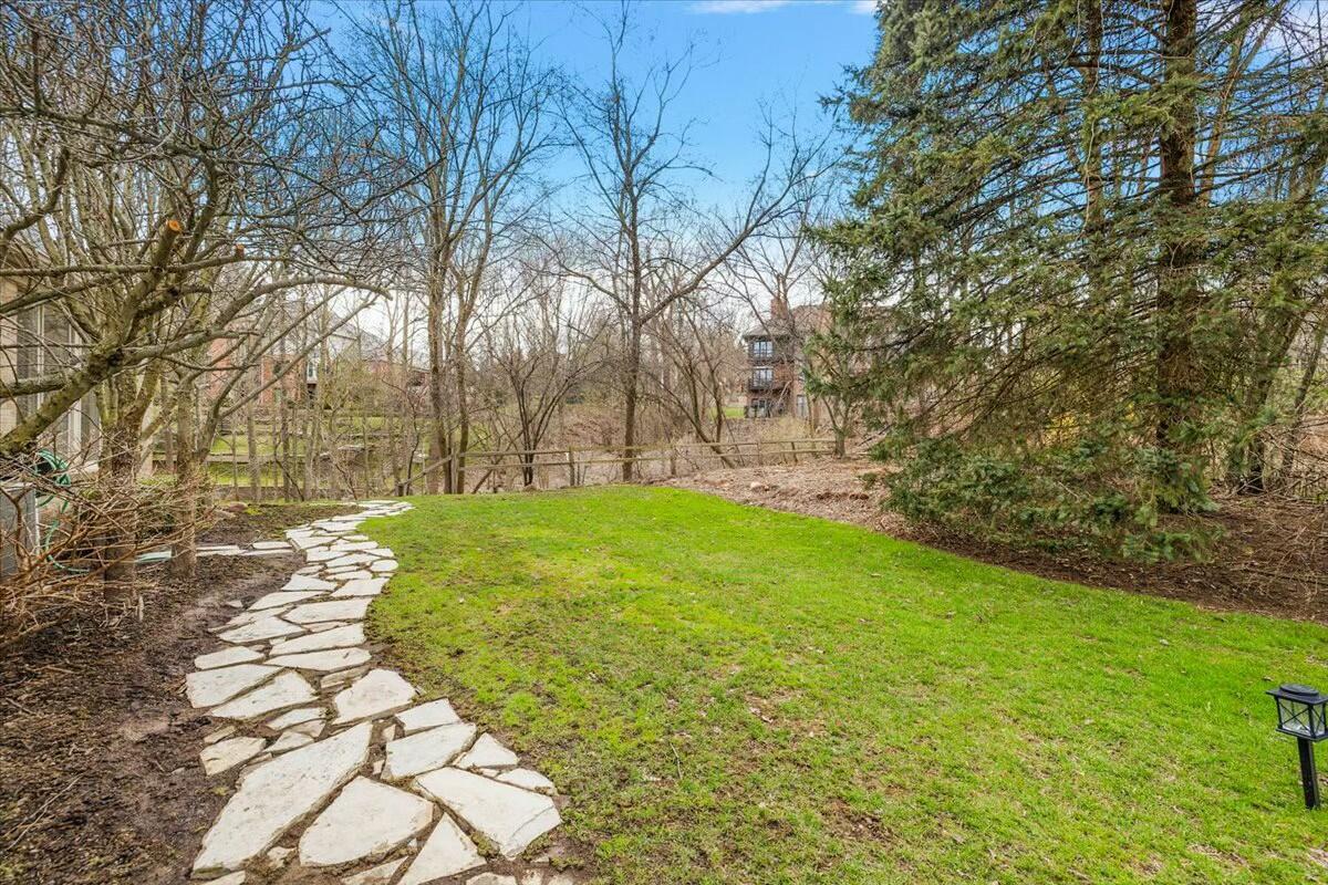 4770 Forest Ridge Court Rochester, MI 48306 - Photo 4 of 72 tempImagehk0ipG