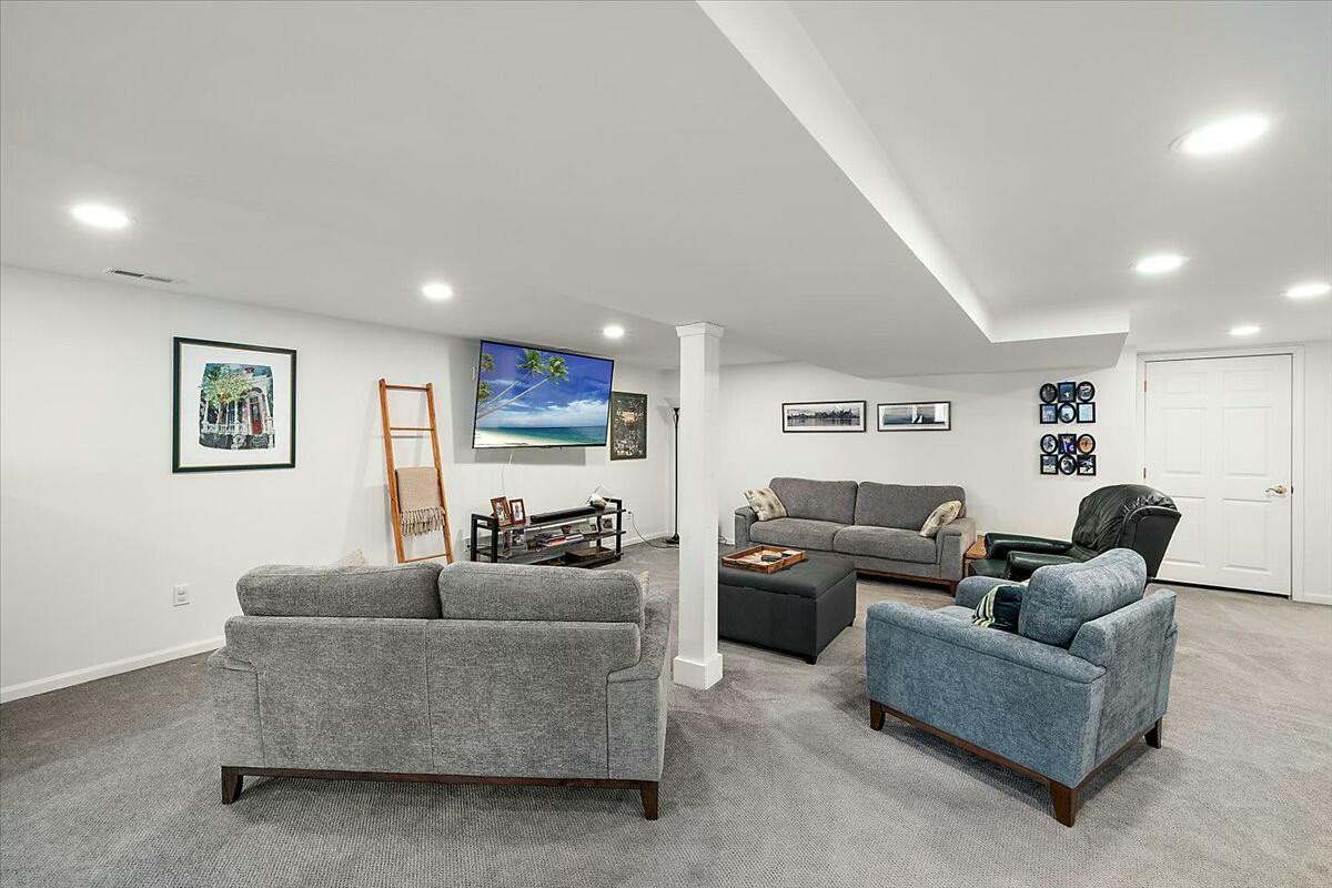 4770 Forest Ridge Court Rochester, MI 48306 - Photo 61 of 72 tempImagexPuc9P