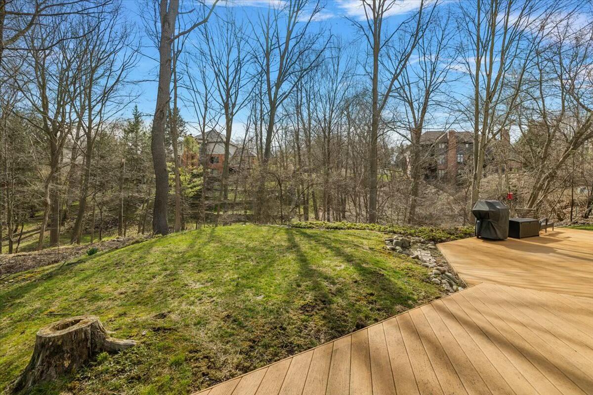4770 Forest Ridge Court Rochester, MI 48306 - Photo 9 of 72 tempImageidhyBf
