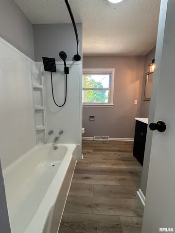 $126,500 | 1312 Debbie Lane, Macomb, IL 61455