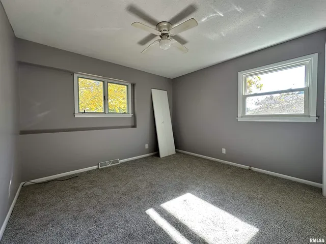 $126,500 | 1312 Debbie Lane, Macomb, IL 61455