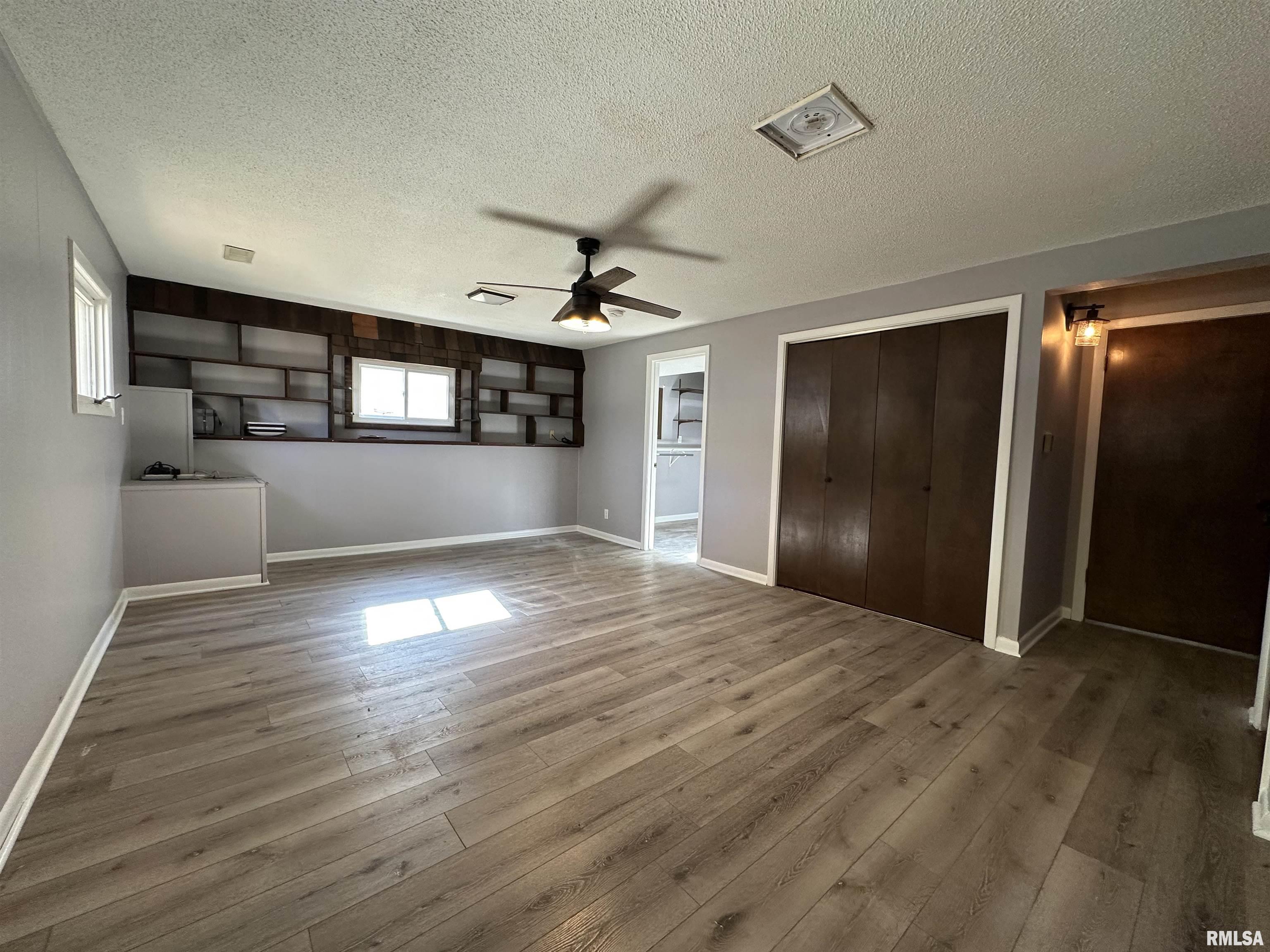 1312 Debbie Lane Macomb, IL 61455 - Photo 17 of 24