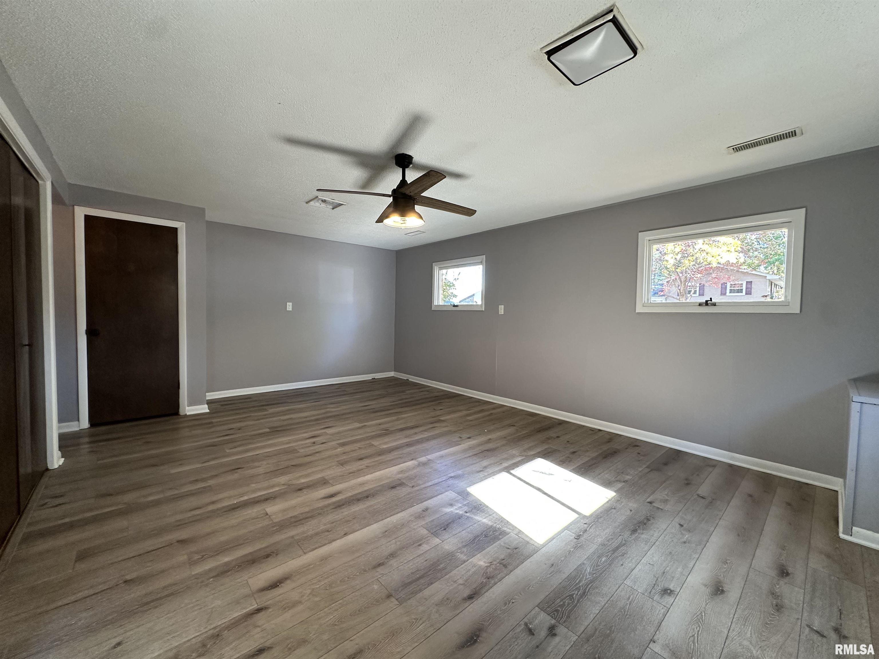 1312 Debbie Lane Macomb, IL 61455 - Photo 18 of 24