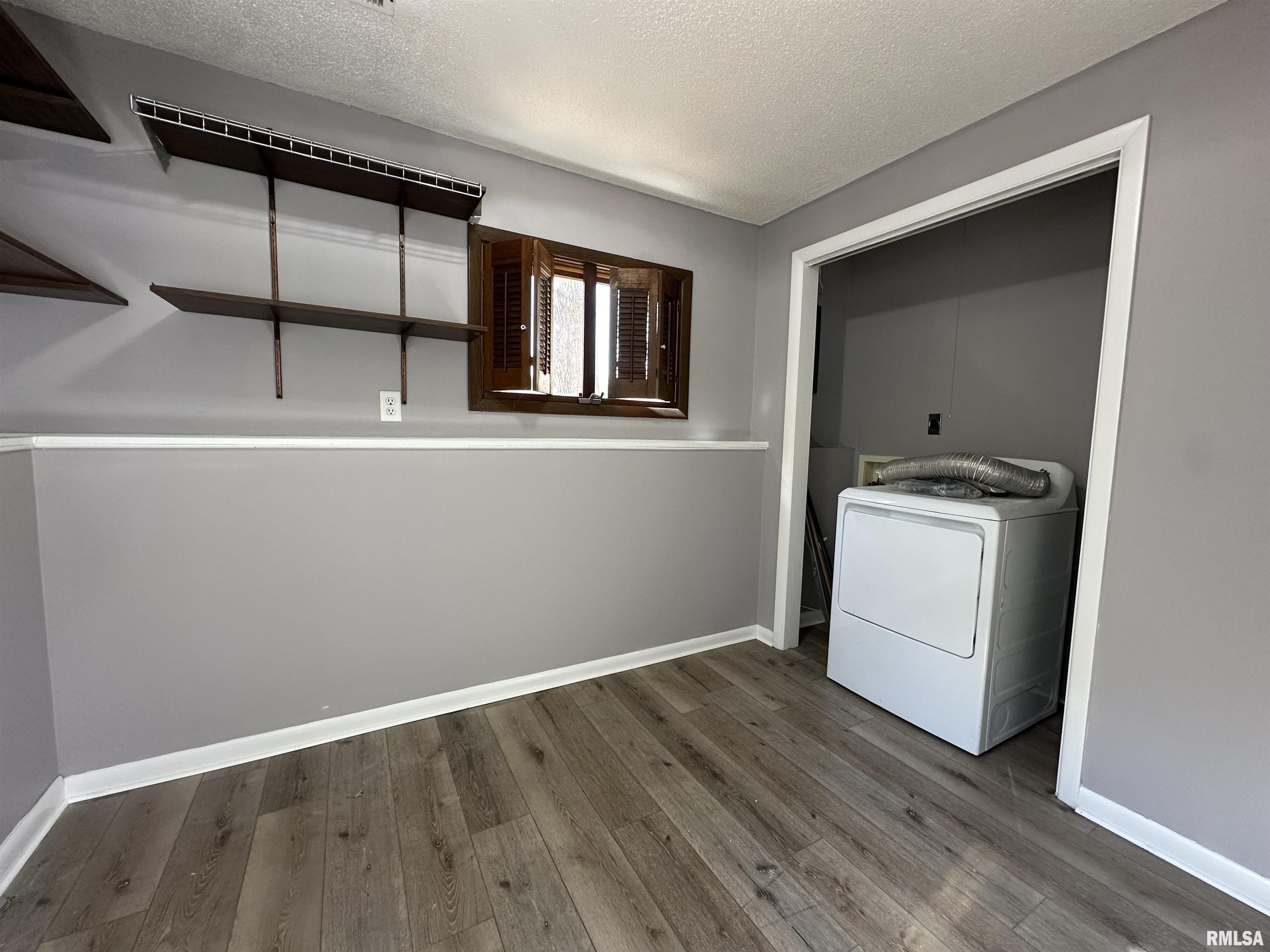 1312 Debbie Lane Macomb, IL 61455 - Photo 19 of 24