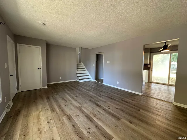 $126,500 | 1312 Debbie Lane, Macomb, IL 61455