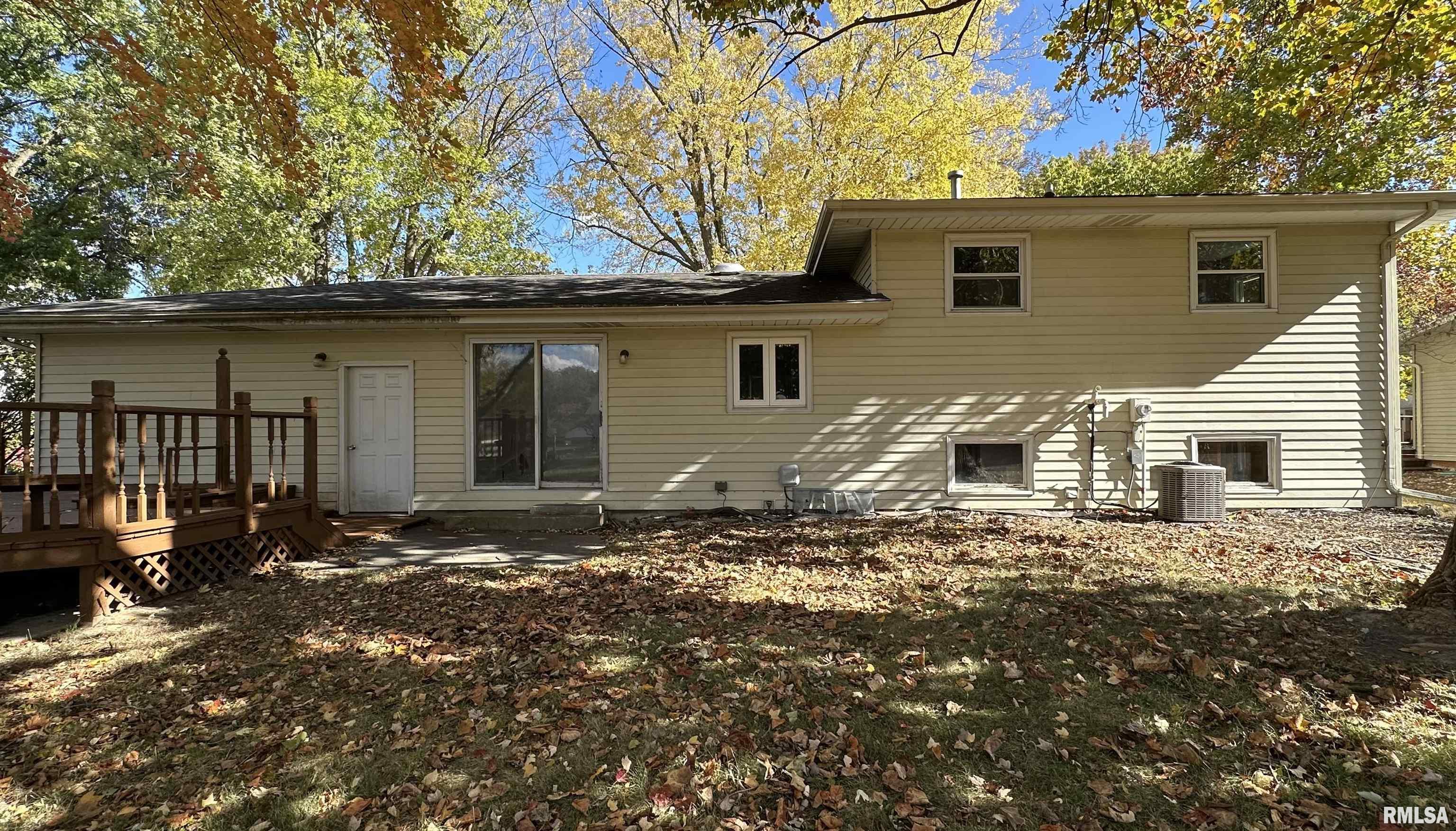 1312 Debbie Lane Macomb, IL 61455 - Photo 22 of 24