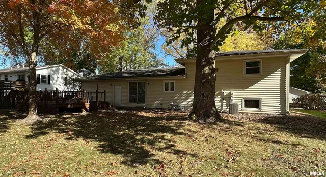 $126,500 | 1312 Debbie Lane, Macomb, IL 61455