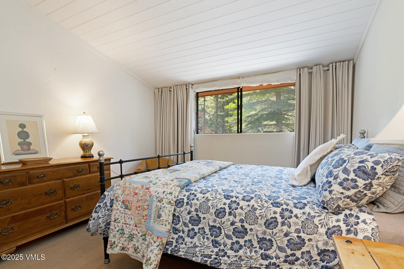 4506 Spruce Way, Unit 2 Vail, CO 81657 - Photo 23 of 38 4506 Spruce Way 2 MLS-3