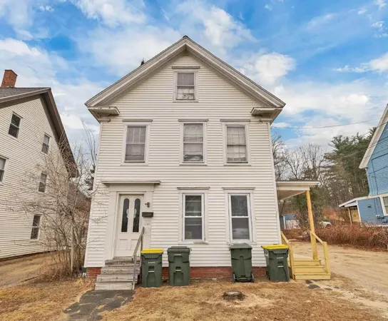 $1,700 | 217 South Main Street, Unit 2, Laconia, NH 03246