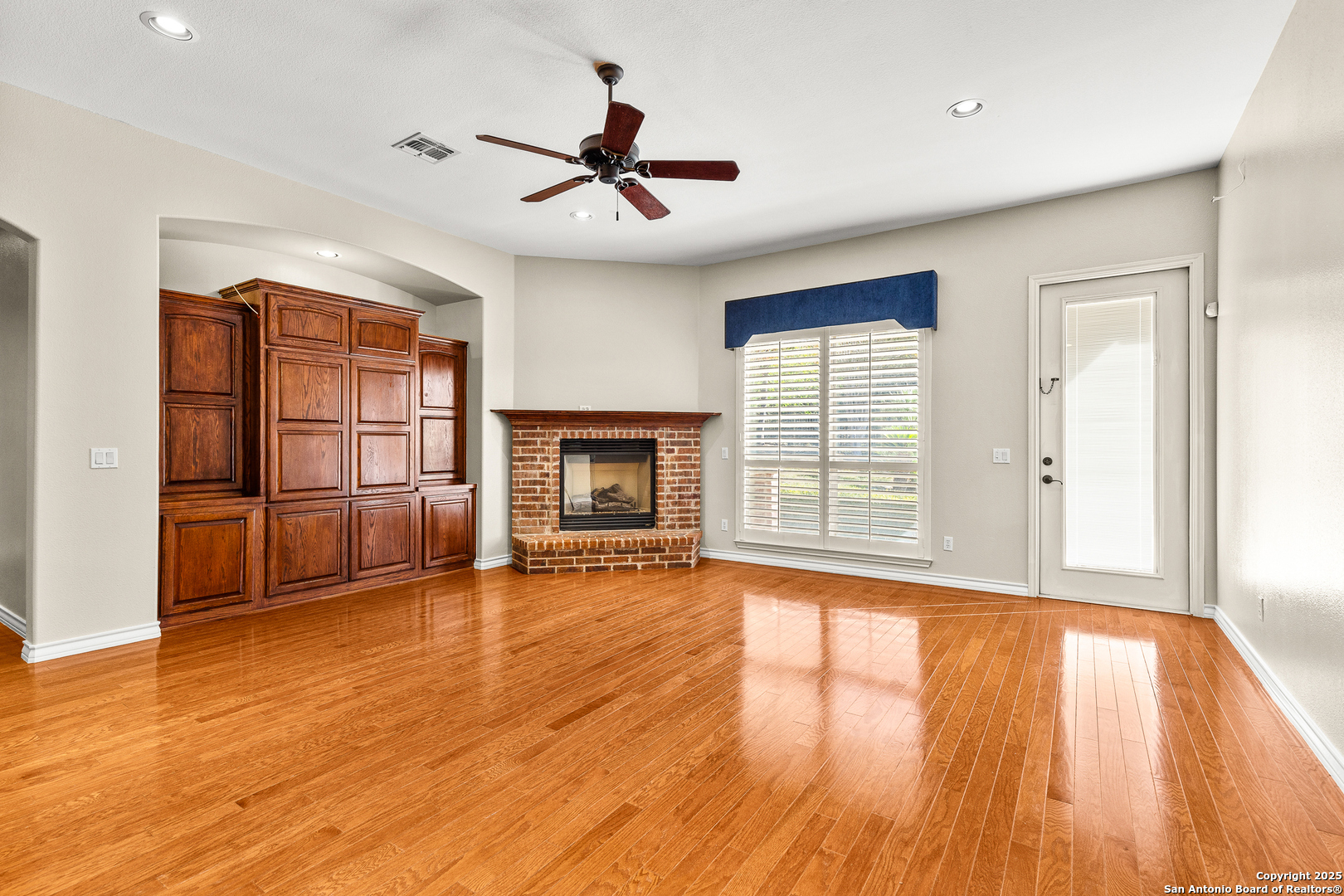 3204 Crystal Path San Antonio, TX 78259 - Photo 15 of 57