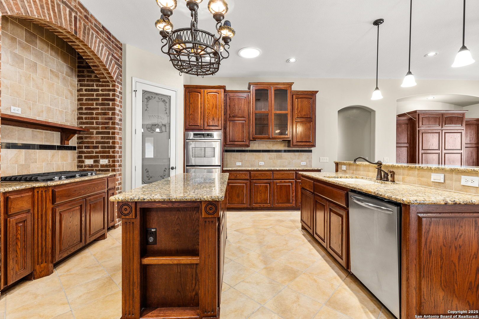 3204 Crystal Path San Antonio, TX 78259 - Photo 19 of 57