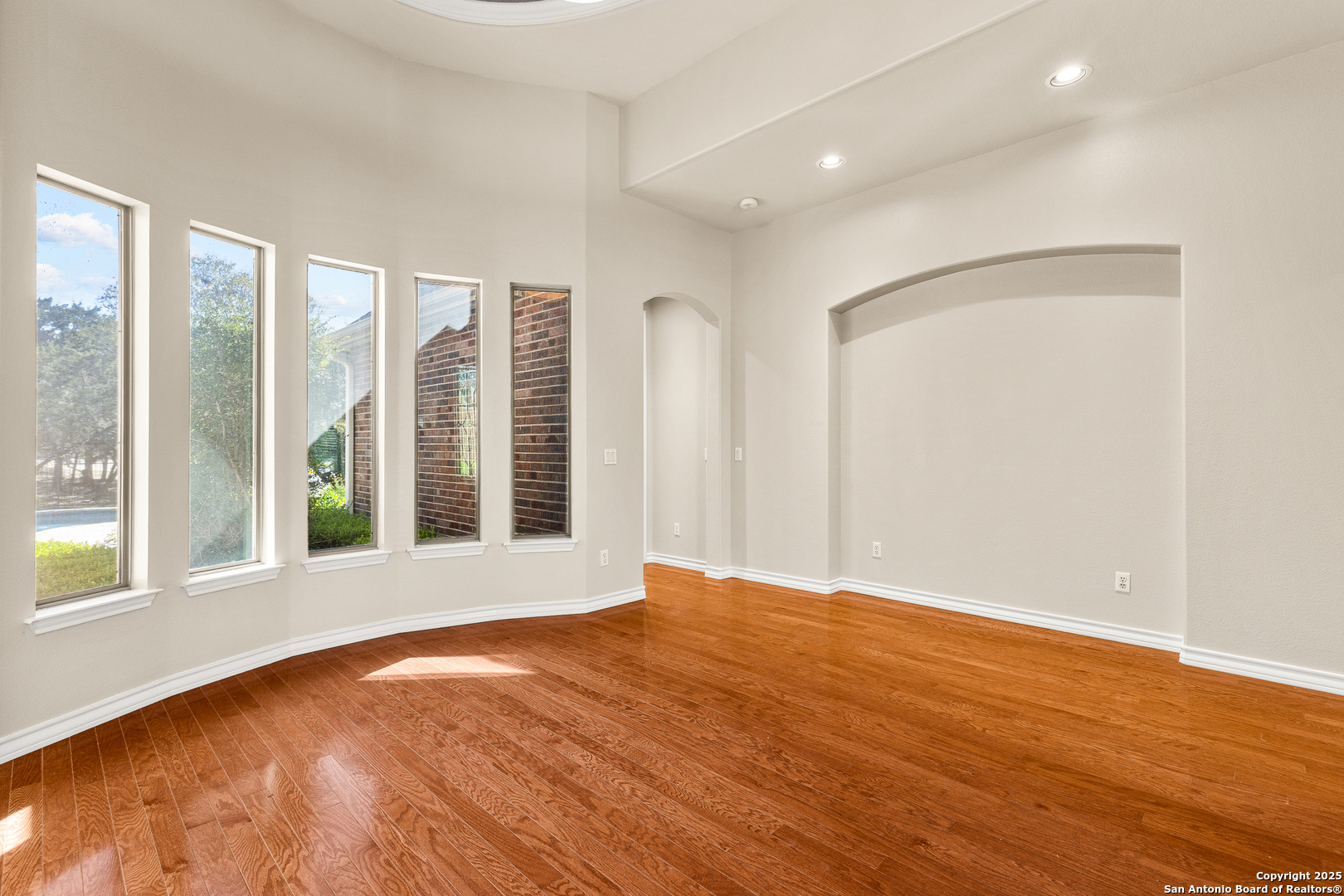 3204 Crystal Path San Antonio, TX 78259 - Photo 8 of 57