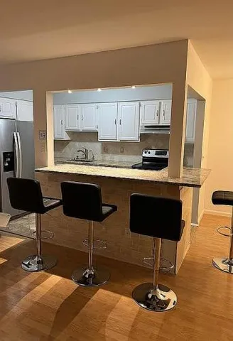 $109,000 | 30445 West 14 Mile Road, Unit 59, Farmington Hills, MI 48334