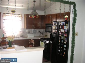 3334 Red Lion Road Philadelphia, PA 19114 - Photo 4 of 12 Kitchen