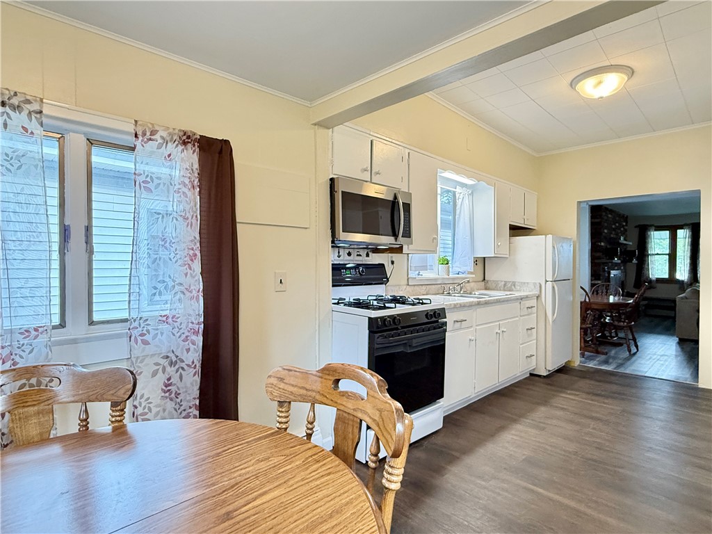 18 Madison Avenue Oneonta, NY 13820 - Photo 24 of 40