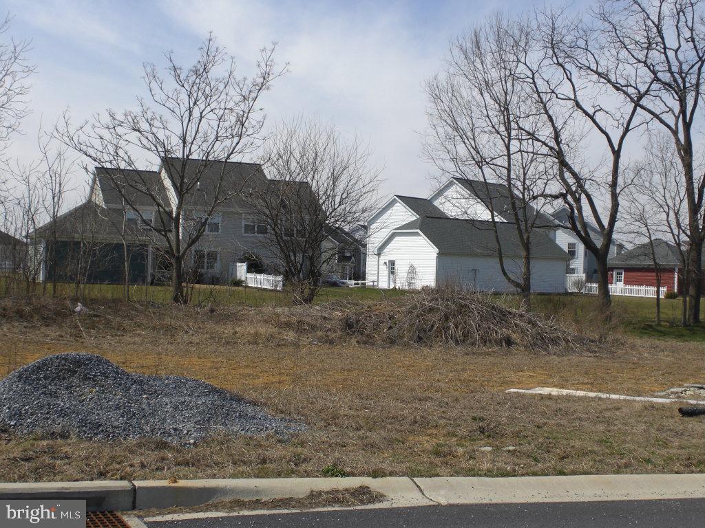 670 Jake Landis Road, Unit 6 Lititz, PA 17543 - Photo 1 of 3