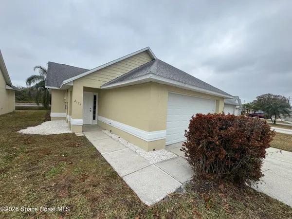 a house view with a outdoor space