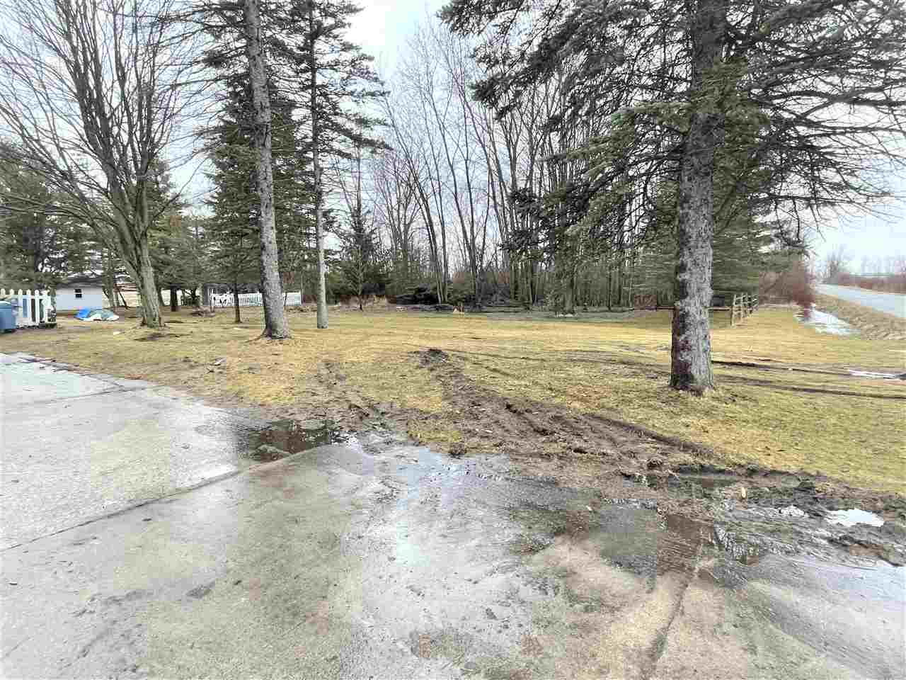 2100 Jose Road Kawkawlin, MI 48631 - Photo 2 of 29 Gallery Image 2