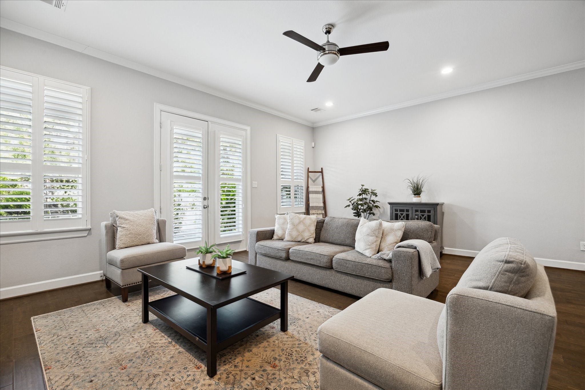 2430 Sheridan Street Houston, TX 77030 - Photo 5 of 28 a living room with furniture and a large window