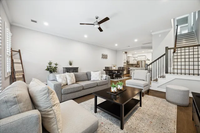 $849,000 | 2430 Sheridan Street, Houston, TX 77030