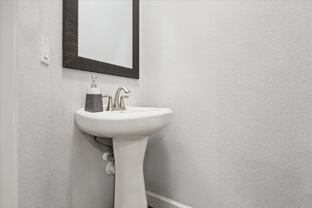 $849,000 | 2430 Sheridan Street, Houston, TX 77030