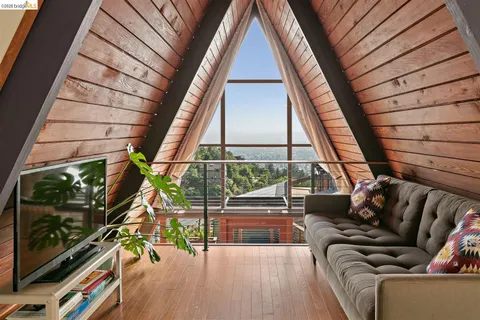 $749,000 | 1357 Glendale Avenue, Berkeley, CA 94708