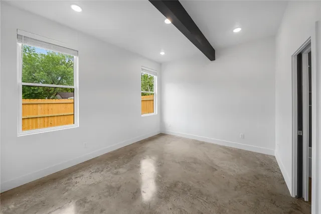 $2,795 | 214 Lynn Drive, Unit 301, Bryan, TX 77801