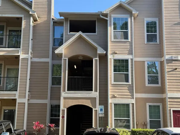 $203,000 | 2015 Erving Circle, Unit 307, Ocoee, FL 34761